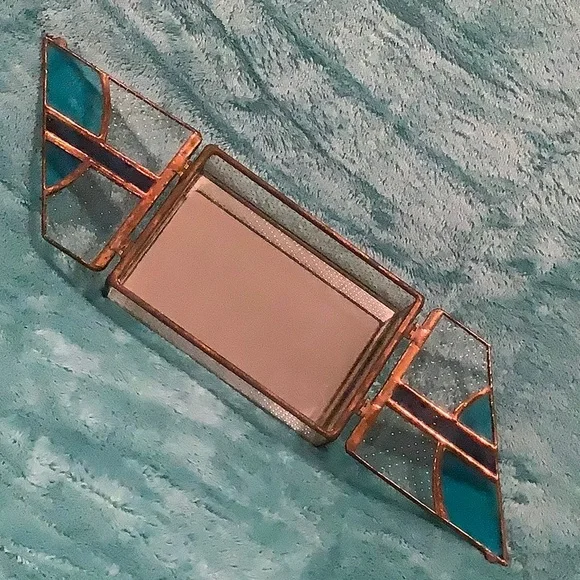 Stained Glass Jewelry Trinket Box Handcrafted NWT 6”x4”x1.75”. Art - Picture 7 of 16